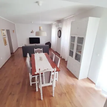 Family Heritage Apartman