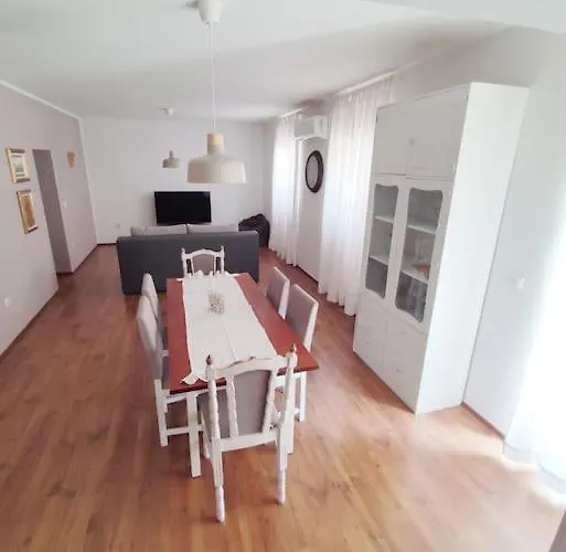 Family Heritage Apartment